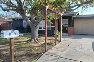 1185 W Devonshire, Hemet, CA 92543 - Photo 2