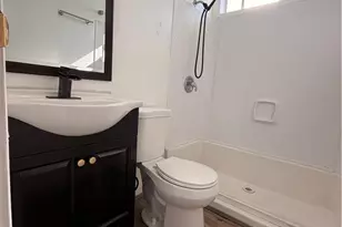 16511 Garfield, Paramount, CA 90723 - Photo 10