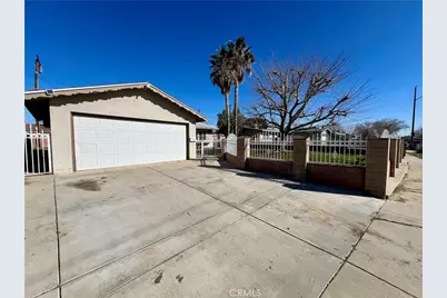 2111 E Avenue Q1, Palmdale, CA 93550 - Photo 2