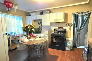 1249 1251 W 39th St, Los Angeles, CA 90037 - Photo 16