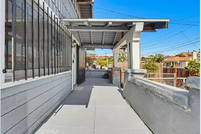 3941 Wisconsin, Los Angeles, CA 90037 - Photo 4
