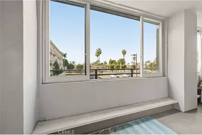 433 Pine #201, Long Beach, CA 90802 - Photo 2