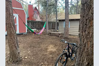 304 Highland, Sugarloaf, CA 92386 - Photo 10