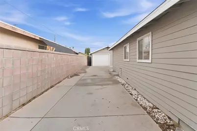 332 S Ramona, Hemet, CA 92543 - Photo 46