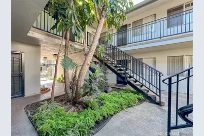 3045 E Theresa #8, Long Beach, CA 90814 - Photo 2