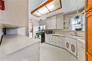 8264 Lankin, Downey, CA 90242 - Photo 10