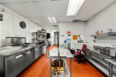 565 S Knott Ave, Anaheim, CA 92804 - Photo 8