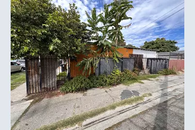 7700 McKinley, Los Angeles, CA 90001 - Photo 8