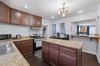 10926 Corby, Norwalk, CA 90650 - Photo 14