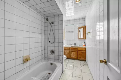2548 Missouri Avenue, South Gate, CA 90280 - Photo 8