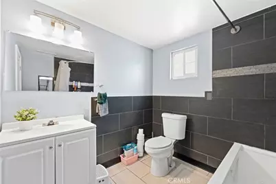 2412 W Raymond, Compton, CA 90220 - Photo 20