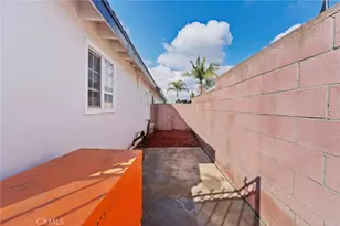 2412 W Raymond, Compton, CA 90220 - Photo 4