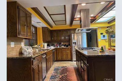 8560 Cherokee Drive, Downey, CA 90241 - Photo 10