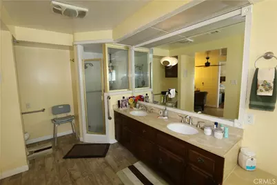 8560 Cherokee Drive, Downey, CA 90241 - Photo 22