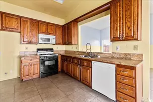 13590 Mica, Victorville, CA 92392 - Photo 20