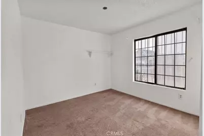 13590 Mica, Victorville, CA 92392 - Photo 34