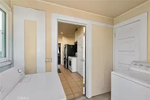 651 W Gage, Los Angeles, CA 90044 - Photo 18