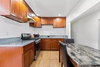 651 W Gage, Los Angeles, CA 90044 - Photo 28