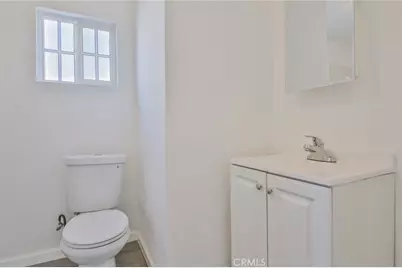 9621 Laurel, Los Angeles, CA 90002 - Photo 12