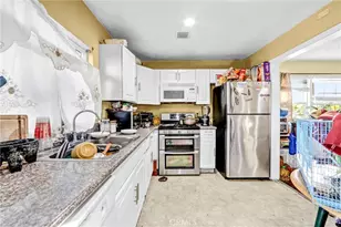 1380 Glen Ave, Pasadena, CA 91103 - Photo 18