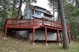 23622 Scenic Dr, Crestline, CA 92325 - Photo 16