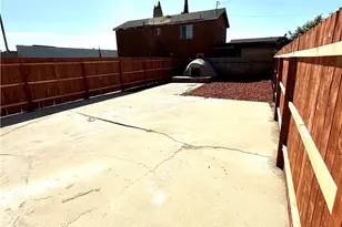 2368 E 107th St, Los Angeles, CA 90002 - Photo 8