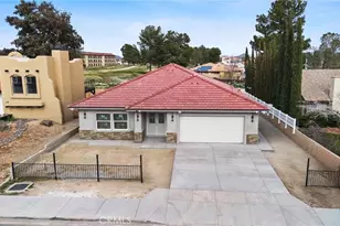 15688 Kingswood, Victorville, CA 92392 - Photo 2