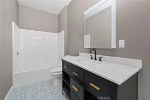 15688 Kingswood, Victorville, CA 92392 - Photo 32