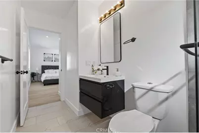 10443 E Zamora Avenue, Los Angeles, CA 90002 - Photo 22