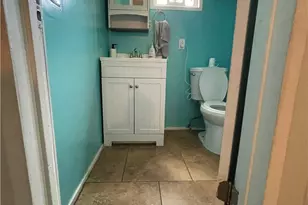 1648 E 110th, Los Angeles, CA 90059 - Photo 8