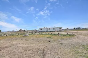11077 Valle Vista Rd, Phelan, CA 92371 - Photo 56