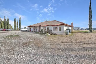 11077 Valle Vista Road, Phelan, CA 92371 - Photo 4