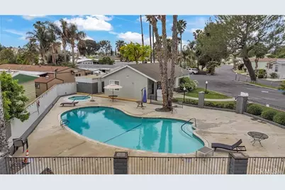 21100 State Street #7, San Jacinto, CA 92583 - Photo 2