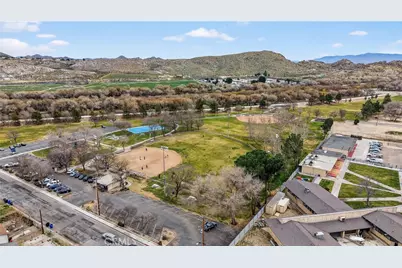16516 E Street, Victorville, CA 92395 - Photo 40
