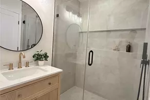 7358 Paso Robles Ave, Lake Balboa, CA 91406 - Photo 6