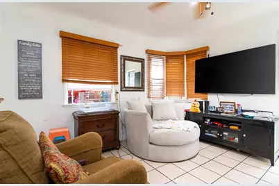 8995 Victoria Avenue, South Gate, CA 90280 - Photo 18