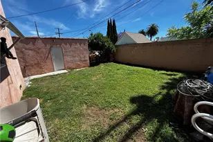 2032 W 77th St, Los Angeles, CA 90047 - Photo 18