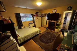 2032 W 77th St, Los Angeles, CA 90047 - Photo 12