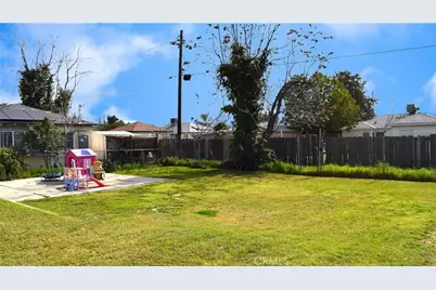 3317 Center, Bakersfield, CA 93306 - Photo 16