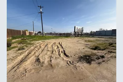 1000 E California, Bakersfield, CA 93307 - Photo 10