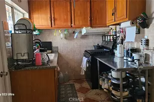 1140 W 66th, Los Angeles, CA 90044 - Photo 8