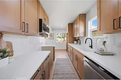 806 W 219th Street, Torrance, CA 90502 - Photo 10