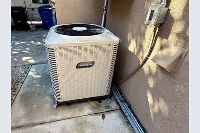 1016 W 51st, Los Angeles, CA 90037 - Photo 30