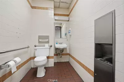 1048 S Garfield #300, Alhambra, CA 91801 - Photo 2