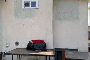 6915 Bonsallo, Los Angeles, CA 90044 - Photo 4