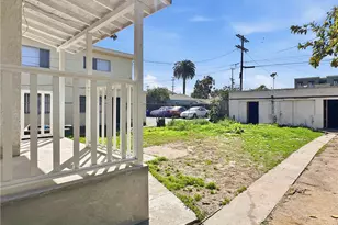 6915 Bonsallo, Los Angeles, CA 90044 - Photo 4