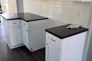 6915 Bonsallo, Los Angeles, CA 90044 - Photo 10