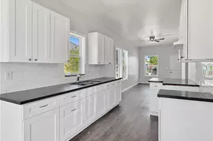 6915 Bonsallo, Los Angeles, CA 90044 - Photo 14