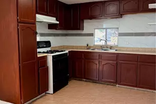 6656 Rosecrans Ave, Paramount, CA 90723 - Photo 4