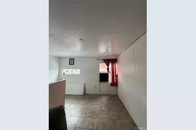 7075 Elmwood, San Bernardino, CA 92404 - Photo 8